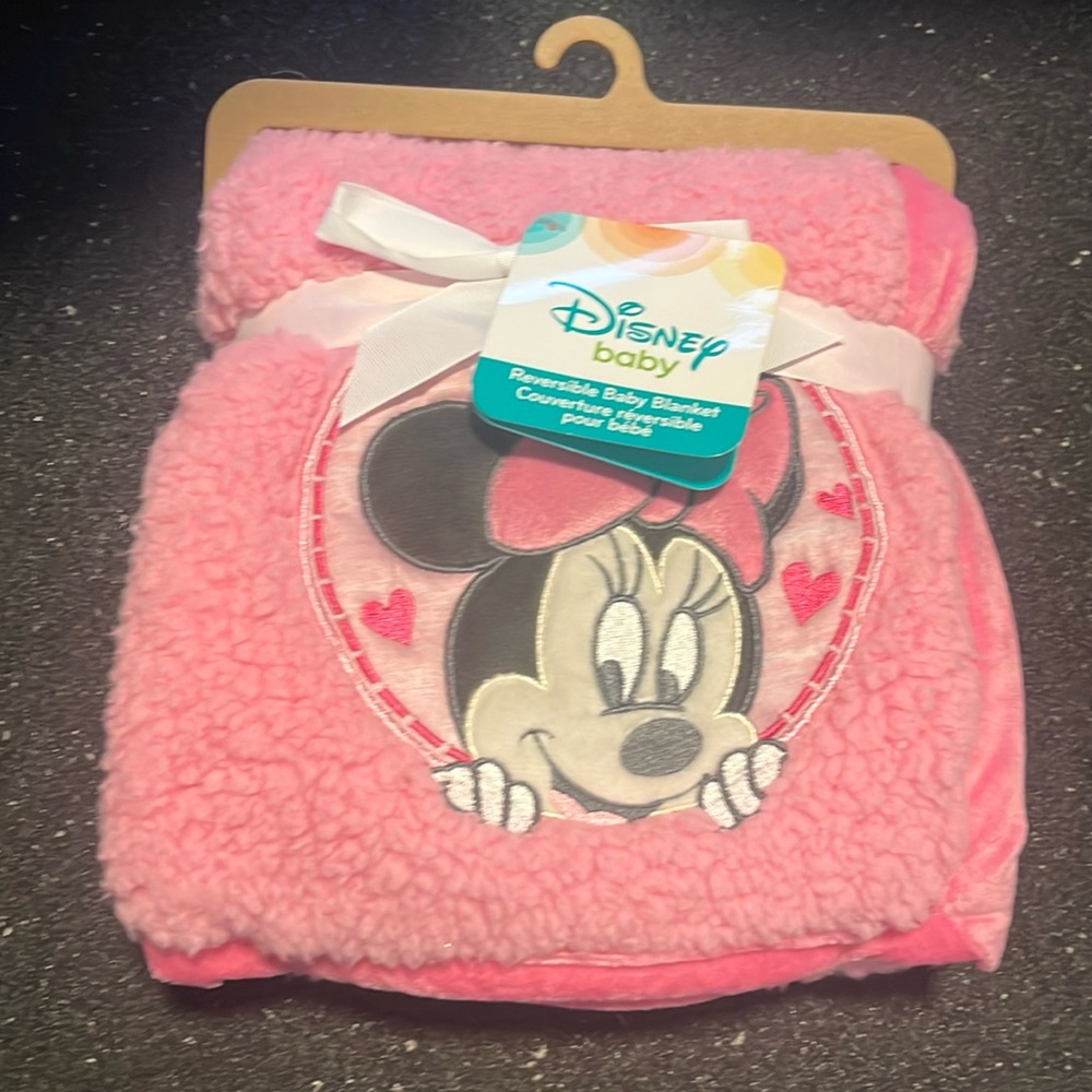 BNWT Disney Minnie Mouse Baby Blanket
